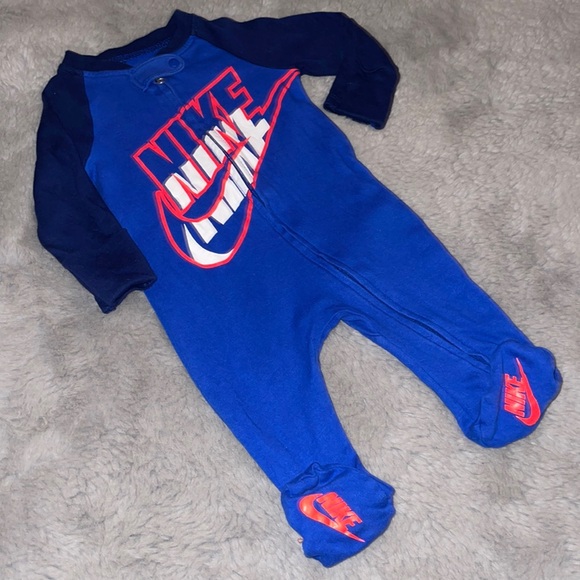 🌈 Nike Baby Boy Blue Footed Sleeper Orange Sz 3M Sleep N Play - Picture 1 of 7
